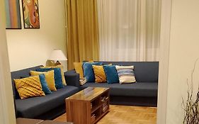 Anna'S Flat